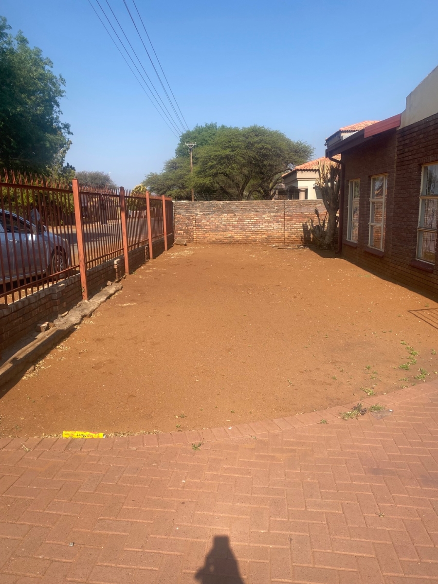 3 Bedroom Property for Sale in Kuruman Northern Cape